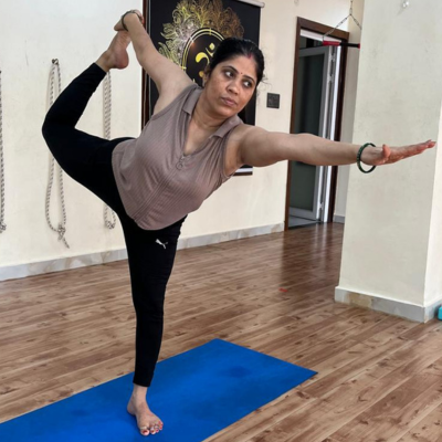 Smrati Bhadauria yoga instructor